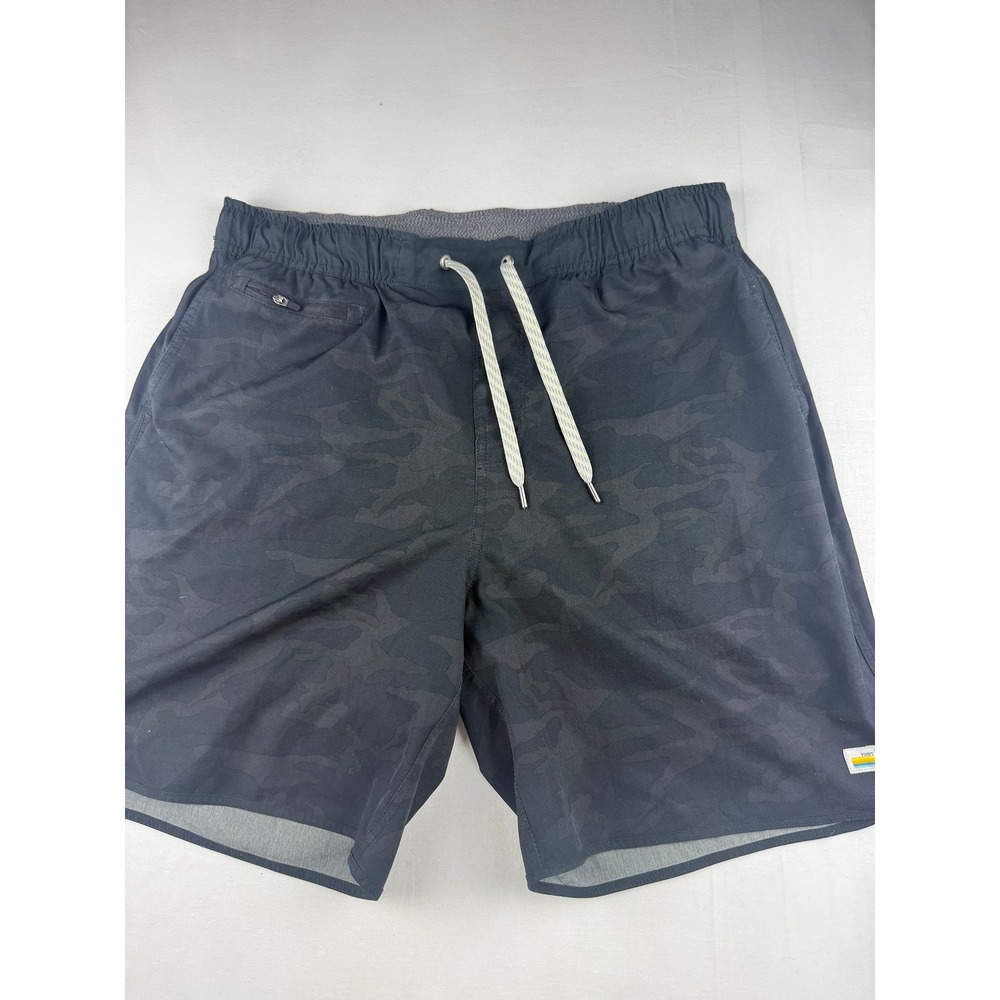 Vuori Kore Shorts XL Black Camo Athletic Activewear V330